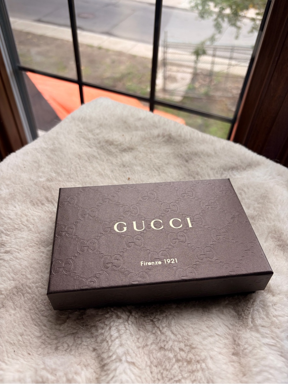 GUCCI RED LEATHER SOHO KEY POUCH - Picture 2 of 7